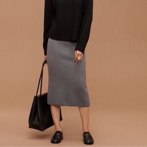 Aritzia Babaton Gray Wool Pencil Skirt (Small)